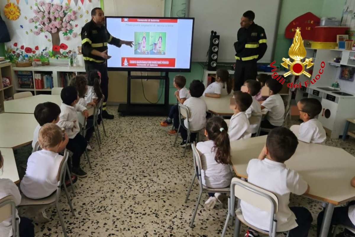 Salerno, un segnale per l’ambiente: l’iniziativa tra i Vigili del Fuoco e le scuole