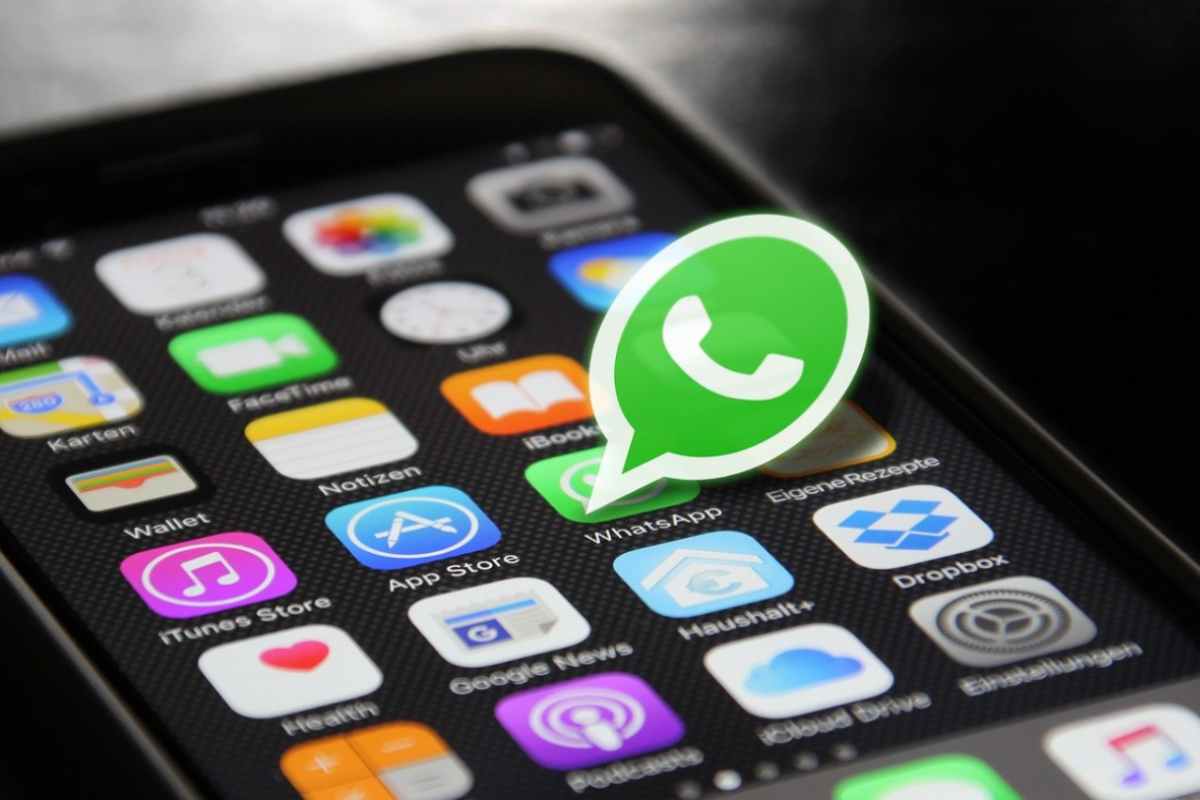 Chiede aiuto via WhatsApp e fa arrestare il papà