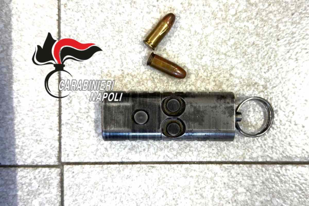 Villaricca, pistola portachiavi sequestrata dai Carabinieri