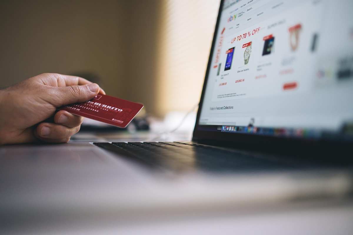 Vendite on-line, Napoli prima in Italia