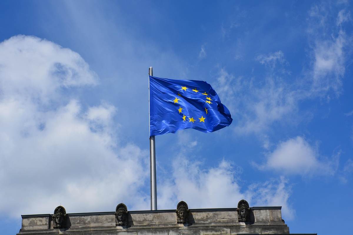 Corte Ue: su paesi sicuri devono poter valutare i giudici