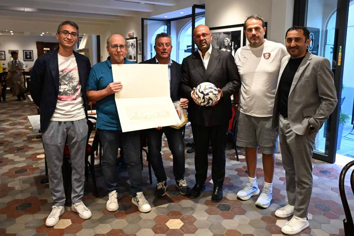 Salernitana, l’omaggio della città di Norcia
