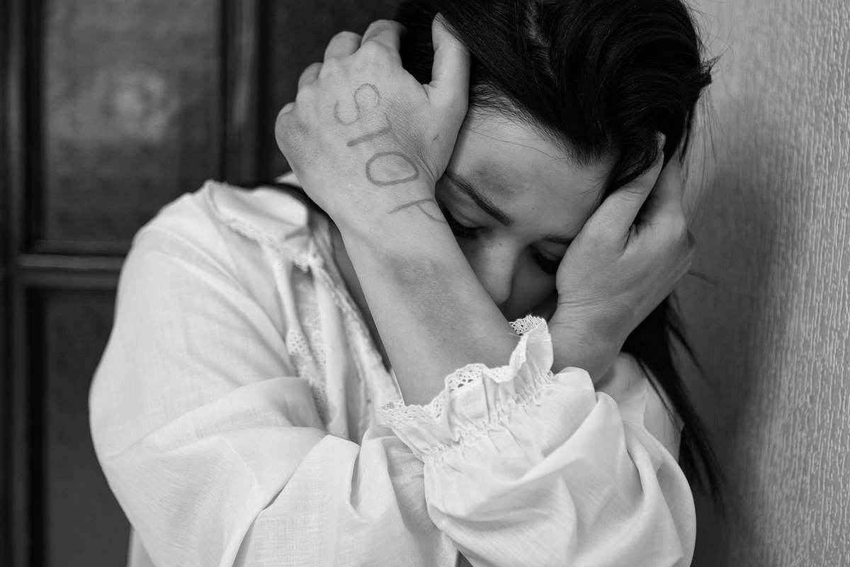 Vittima di violenza omofoba, interviene l’Arcigay