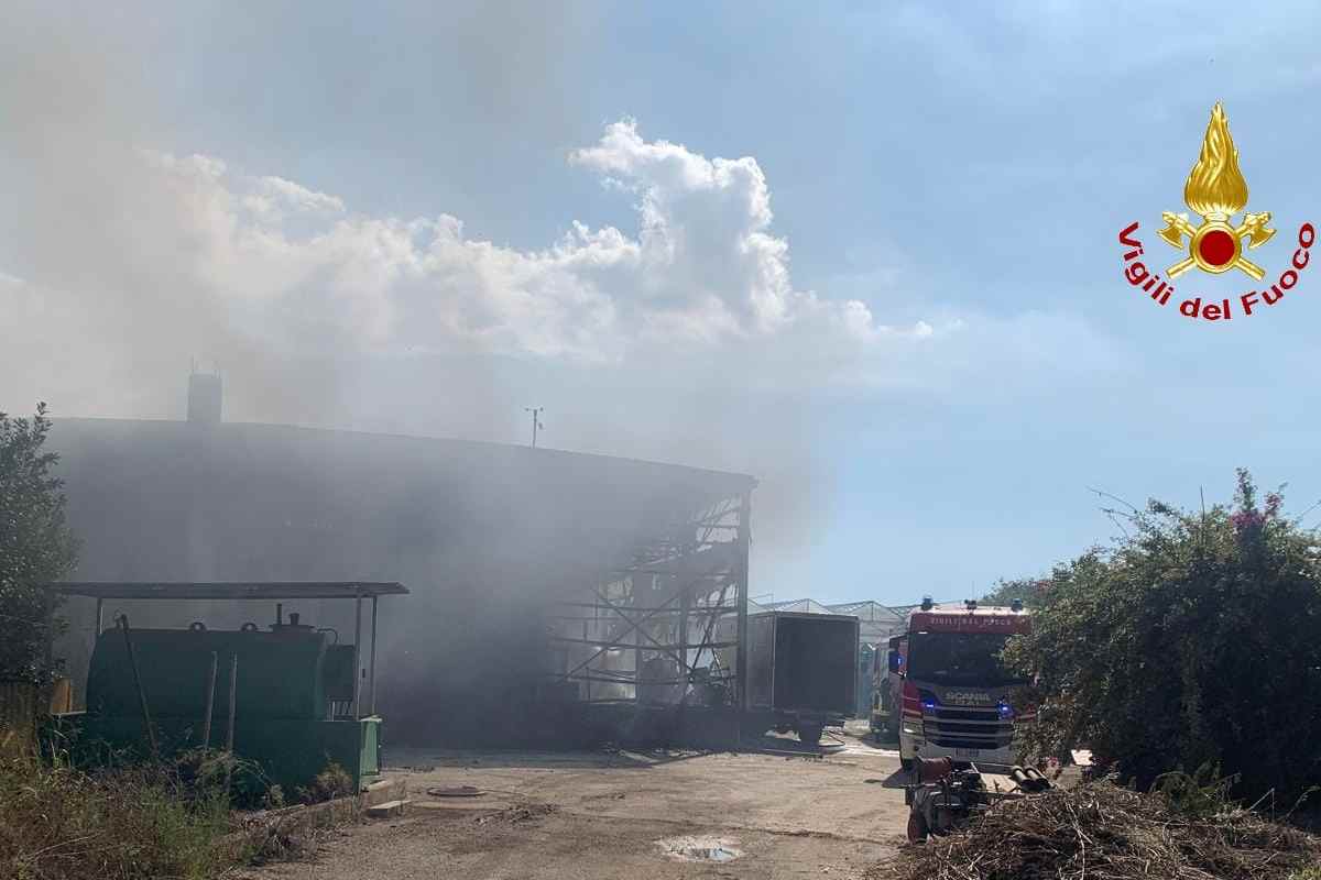 Rischio nube tossica, chiuse alcune scuole nel Casertano