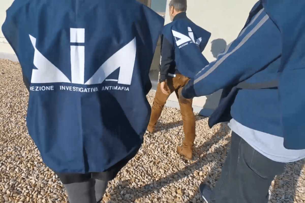 Traffico cocaina sull’asse ‘ndrangheta-camorra, 15 arresti