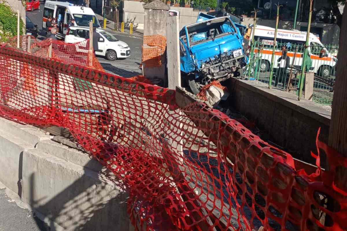 Incidente stradale in Via Girolamo Santacroce