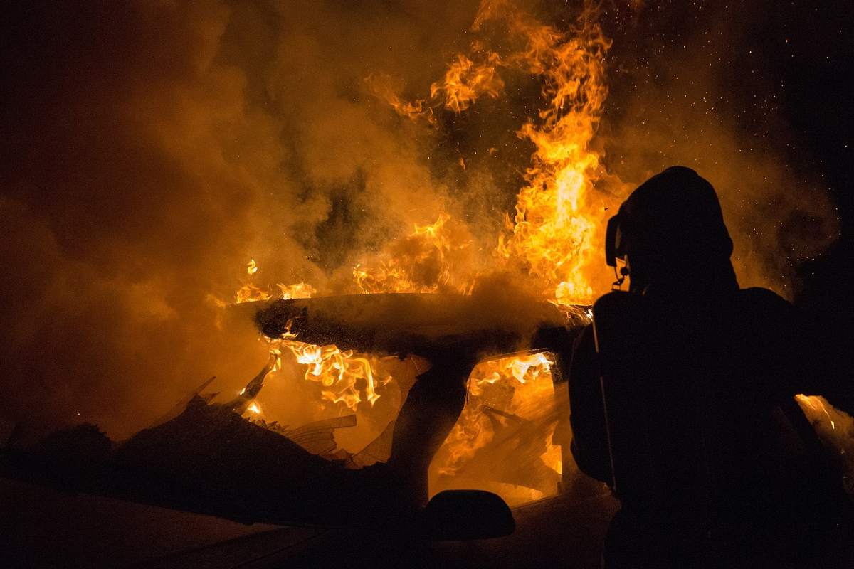 Autocarro in fiamme a San Vitaliano