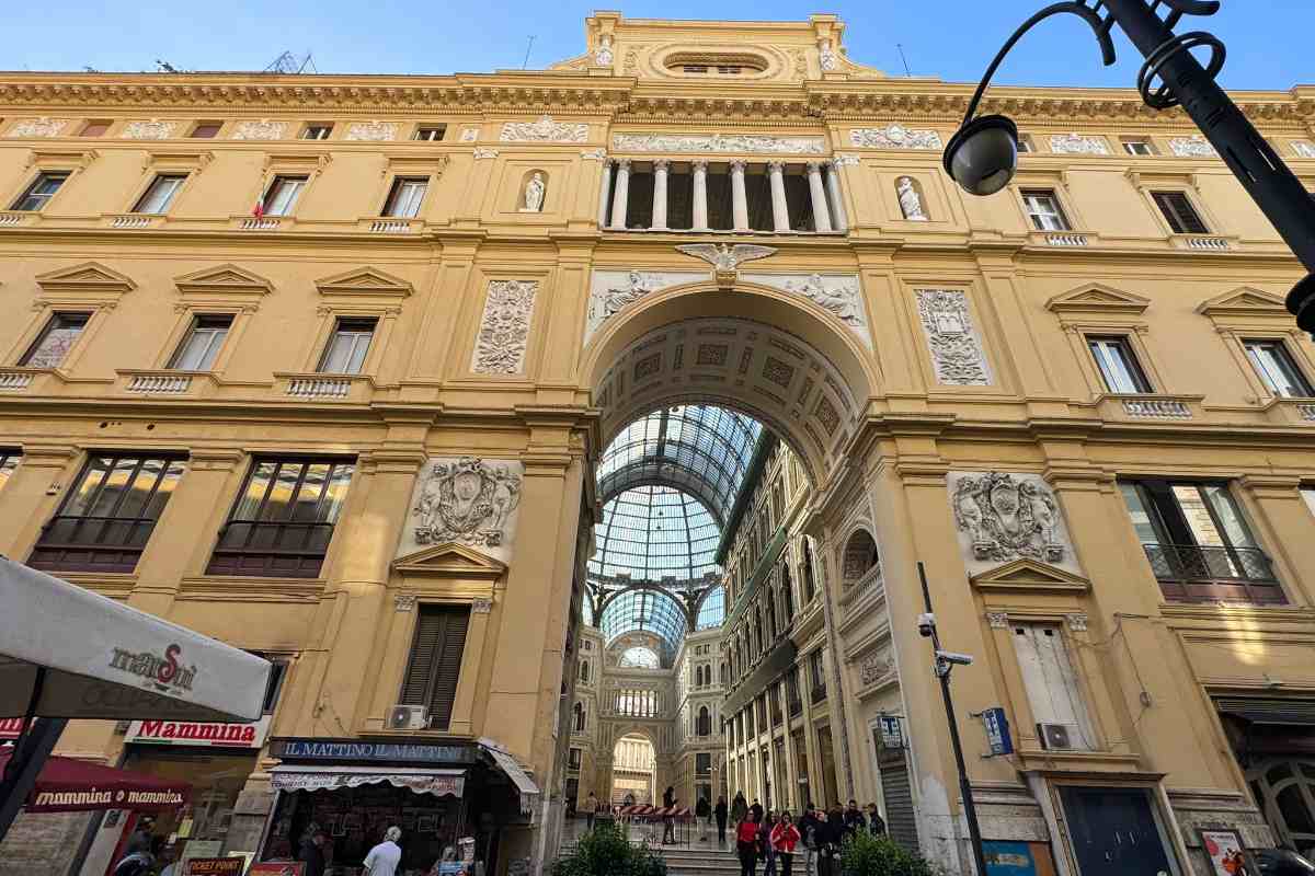 Galleria Umberto, dopo i lavori di nuovo le reti