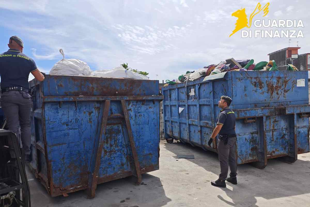 Casoria, GDF sequestra 5 tonnellate di rifiuti speciali