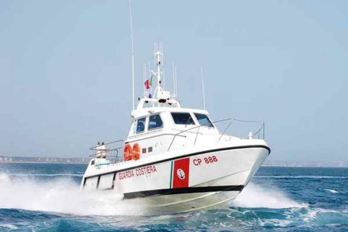 Sequestrati nel Cilento 200 ombrelloni e oltre 100 tra sedie e sdraio