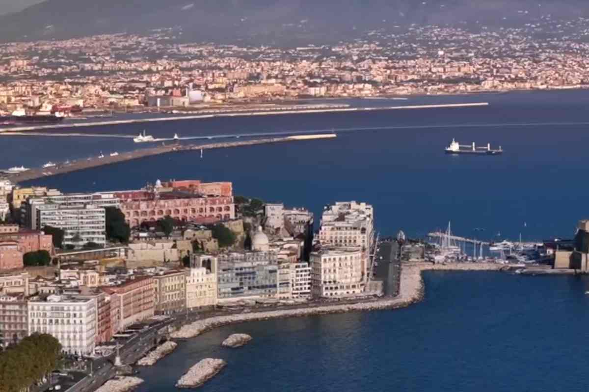 Eclissi al tramonto, dove vederla a Napoli