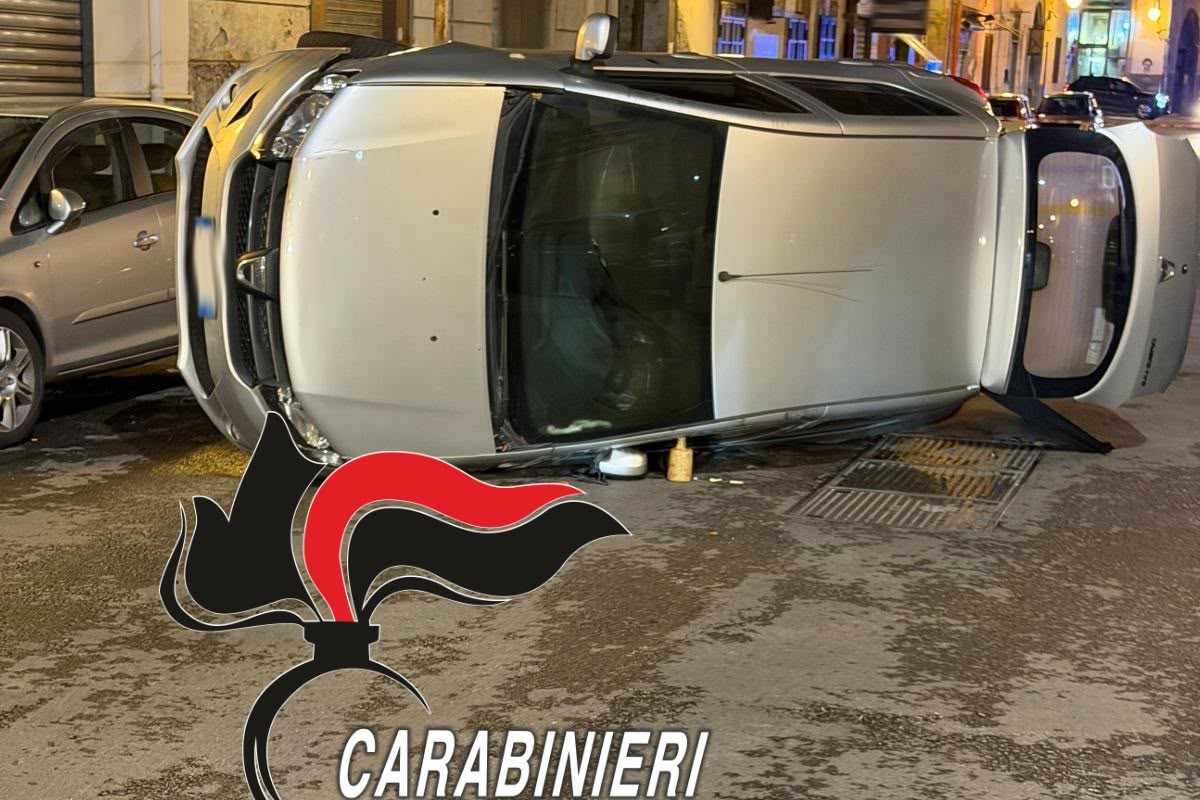 Bomba in un’auto ribaltata con nessuno a bordo